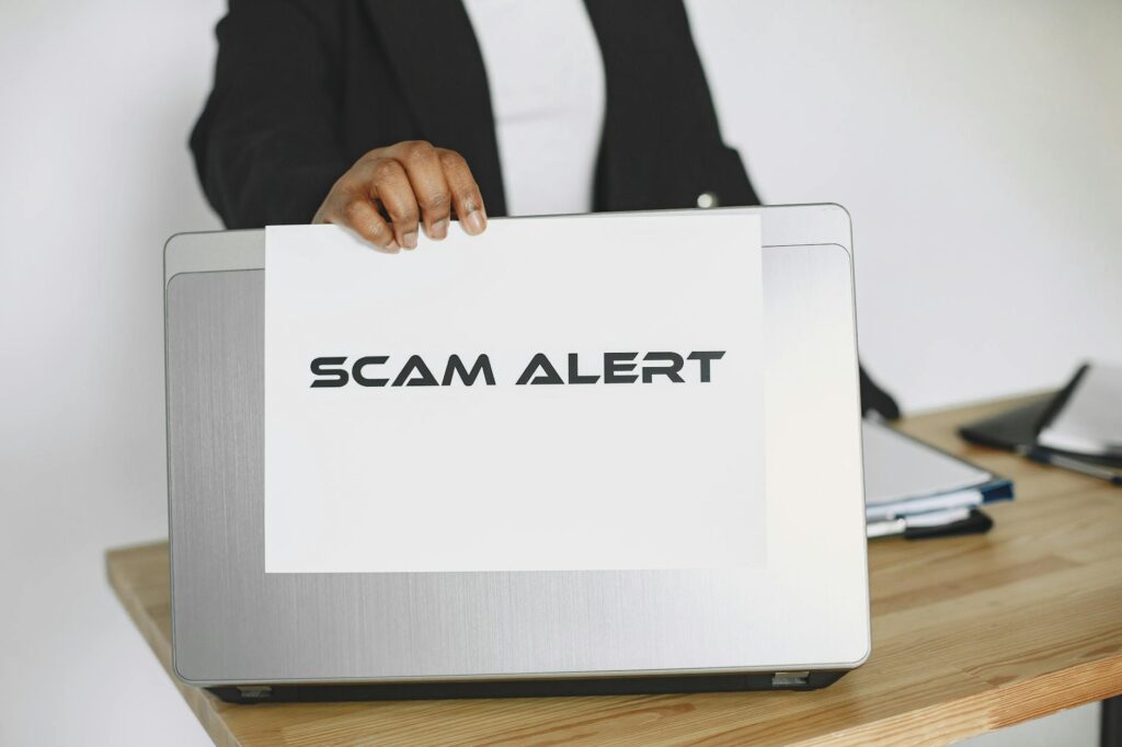 Qué hacer en caso de fraude en seguros 1 pexels photo 5934213 2