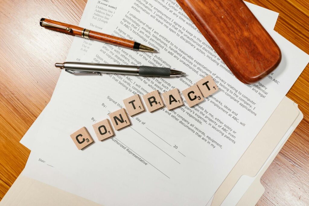 Cómo demandar por incumplimiento de contrato mercantil 1 pexels photo 7841836